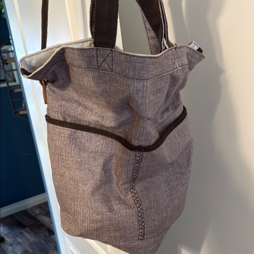 Thirty-One Taupe Retro Metro Fold Over Bag